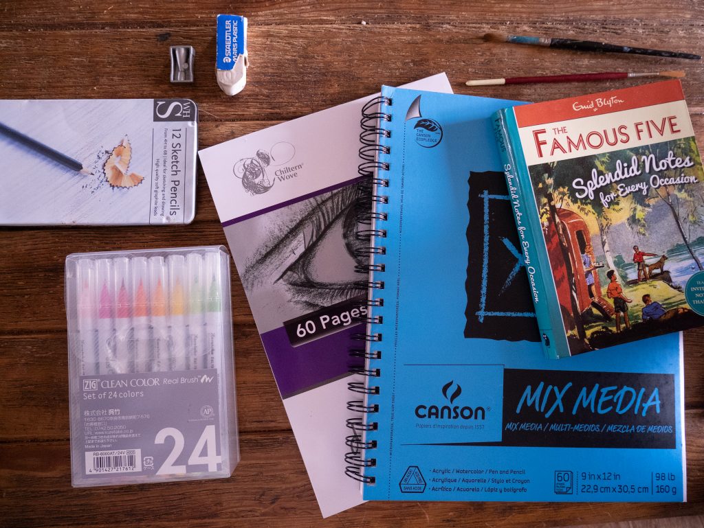 zig clean color brush pens and sketch pads