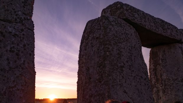 summer solstice sunrise at stonehenge