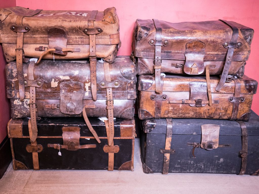 Vintage suitcases - planning emigrating