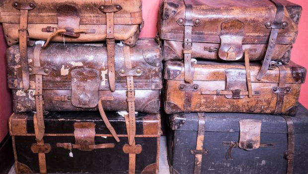 Vintage suitcases - planning emigrating